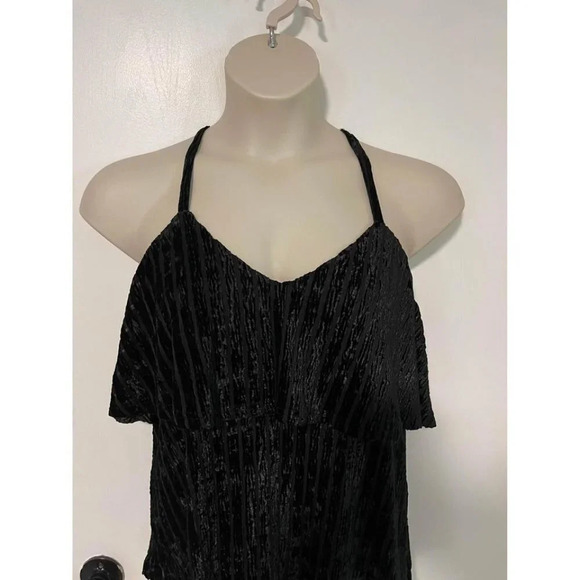 Black velvet halter top with pleats, ruffles, and tie-back straps size M #0258 - Picture 2 of 6